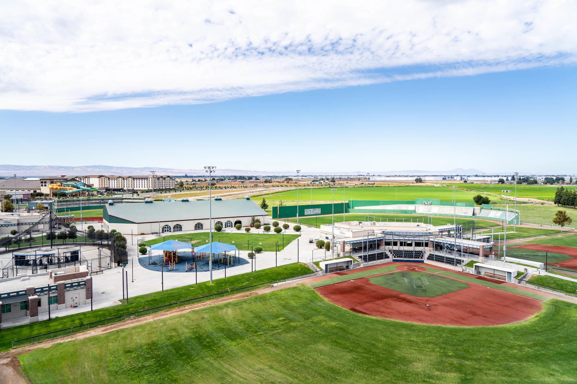 BigLeagueDreams-08106